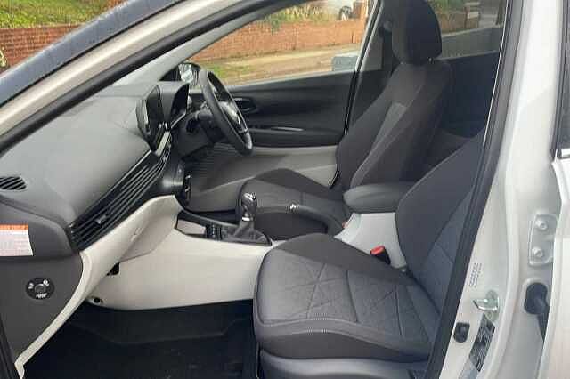 Hyundai BAYON Hat 1.0 T-gdi 48v Mhev 120 Ultm Atlas White